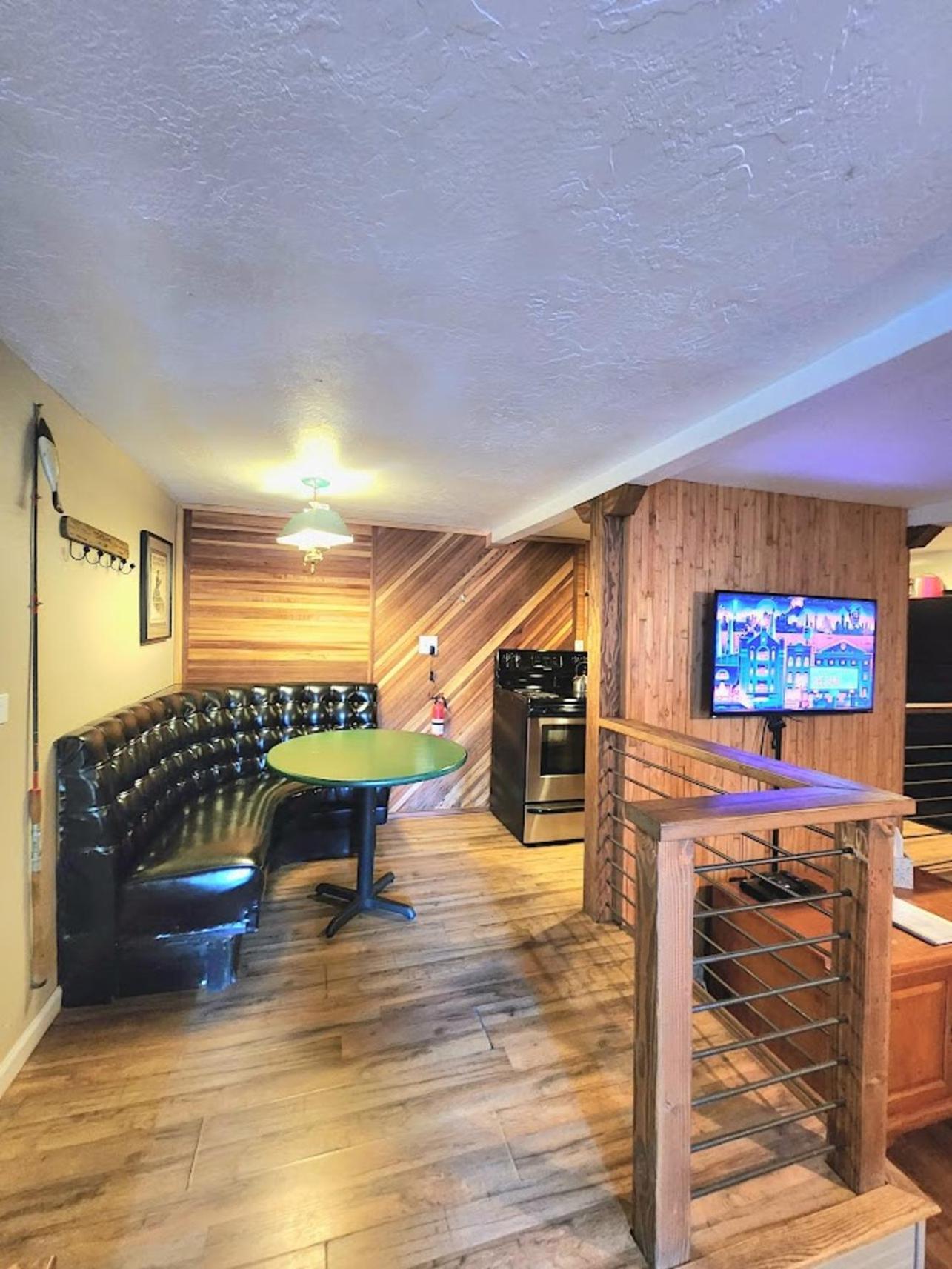 Miners Suite-Centrally Located In Shaver Lake Шейвър Лейк Екстериор снимка