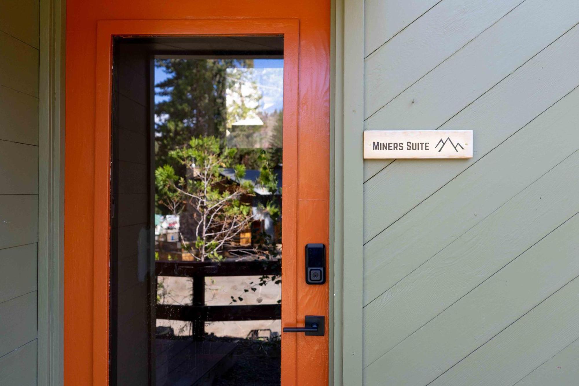 Miners Suite-Centrally Located In Shaver Lake Шейвър Лейк Екстериор снимка